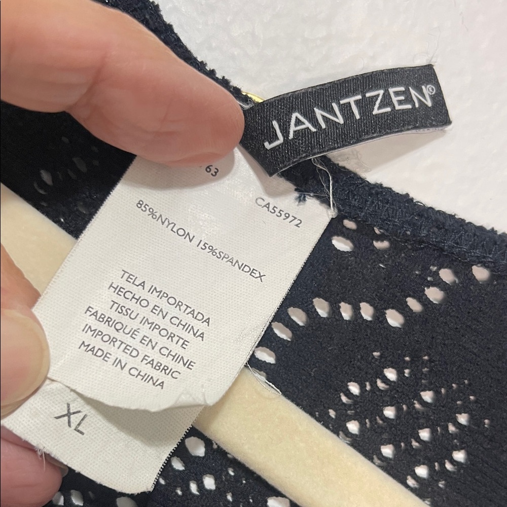 Jantzen Black Lace Swim Coverup Size XL Empire Waist 18” to 23” - Picture 5 of 6